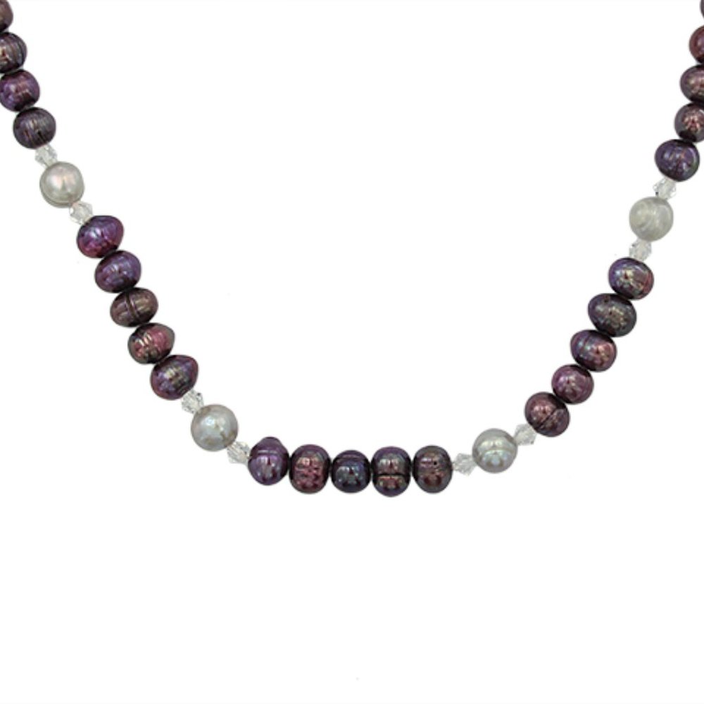 NWOT Freshwater Pearl Necklace 18" with crystal